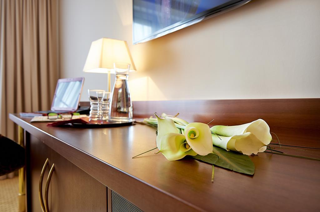 Hotel Admiral Am Kurpark 4*
