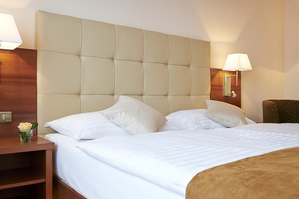 Admiral Am Kurpark Hotel 4*